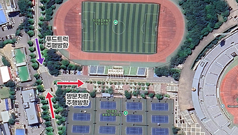 6, 7, 8 구간 항공사진. 푸드트럭은 위에서 아래로, 방문차량은 아래에서 올라와 오른쪽 테니스장 방향으로 주행합니다.